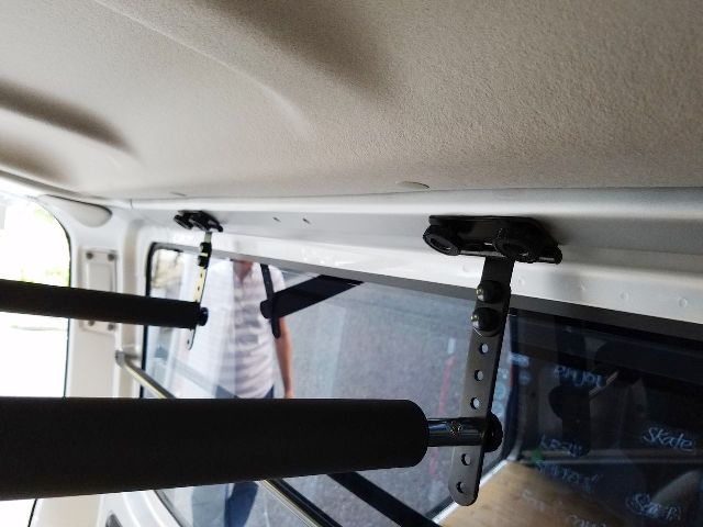 NV350キャラバン DX 車内キャリア